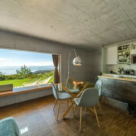 4bd, Very Spacious, Luxury Villa, Amazing Views Lutry